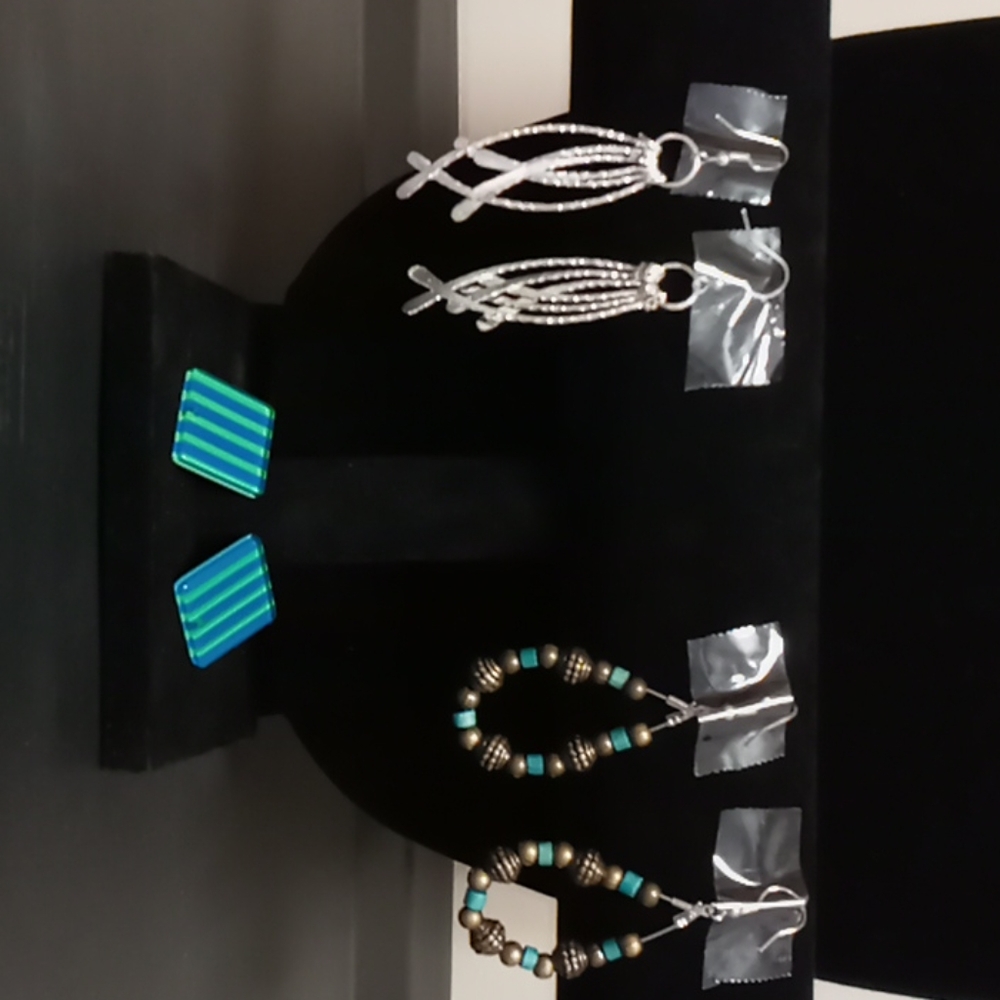 Earrings. 3 pairs